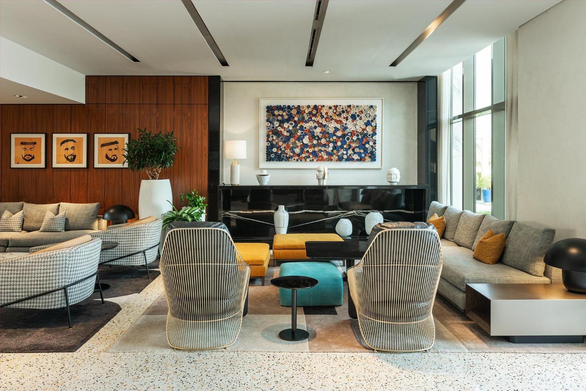 Th8 Palm Dubai Beach Resort, Vignette Collection By Ihg 外观 照片 The lobby of the Ritz-Carlton, Downtown, Los Angeles